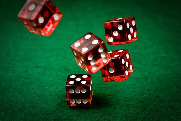 Domino QQ game interface on laku toto showing tile layout and player positions